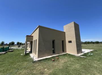 Casa · 129m² · 4 Ambientes · 2 Cocheras · Oportunidad Venta Casa Cardales 4 Ambientes a Terminar B° Calandrias