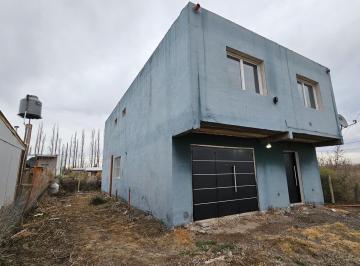 Casa · 192m² · 5 Ambientes · 1 Cochera · Venta \casa 4 Dorm. \loteo Nueva Era \cinco Saltos
