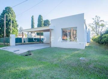 Casa · 160m² · 5 Ambientes · 1 Cochera · Casa en Santa Fe