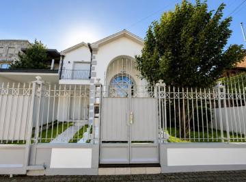 Casa · 230m² · 5 Ambientes · 2 Cocheras · Casa de Categoria en Lo Mejor del Barrio San Carlos. Mar del Plata