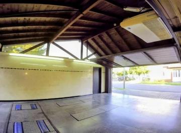 Casa · 197m² · 6 Ambientes · Casa en Venta - 3 Dorm. 4 Baños - San Justo