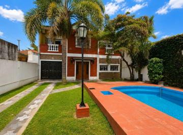 Casa · 100m² · 6 Ambientes · 2 Cocheras · Casa 6 Ambientes con Pileta