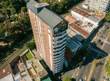 Departamento · 71m² · 3 Ambientes · 1 Cochera · Departamento en Beccar - Vias/rolon