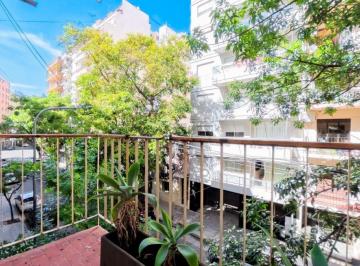 Departamento de 3 ambientes, Caballito · Alquiler 24 Meses en Caballito. Excelente Departamento de 3 Ambientes. Frente. Balcón. Cochera Opt.