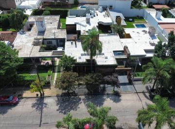 Casa · 400m² · 10 Ambientes · 2 Cocheras · Vendo Casa en B° Cerro de Las Rosas, Importante