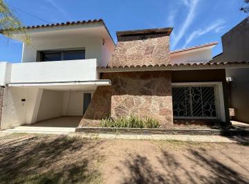 Casa · 290m² · 8 Ambientes · 2 Cocheras · Casa en Venta Villa Belgrano, 4 Dorm, Exc Ubicación