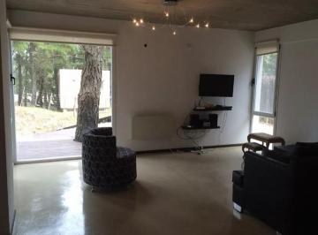 Casa · 200m² · 5 Ambientes · Casas en Venta - 2 Unidades - 700 m² - Mar de Las Pampas