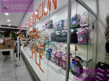 Local comercial · 370m² · Local de 370 m² Sobre Av Cabildo m de Olazabal