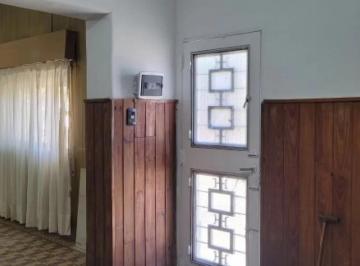 rosario-venta-casa-4-ambientes · Rosario, Casa, Frente, Cochera, Escrituracion Inmediata