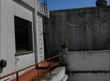 Casa · 150m² · 5 Ambientes · 1 Cochera · Casa en Venta - 3 Dorm. 2 Baños - 160 m² - Mercedes