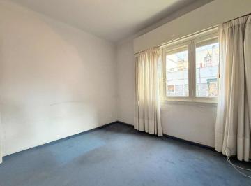 Departamento · 51m² · 3 Ambientes · Venta Departamento 3 Ambientes Flores Oportunidad