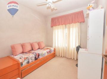 Casa · 80m² · 3 Ambientes · Casa en Venta Berazategui 2 Dorm. Parque