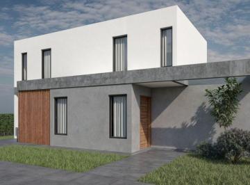 Casa · 143m² · 5 Ambientes · 2 Cocheras · Venta Casa 3 Hab en Obra - B° Tierras de Olavarria