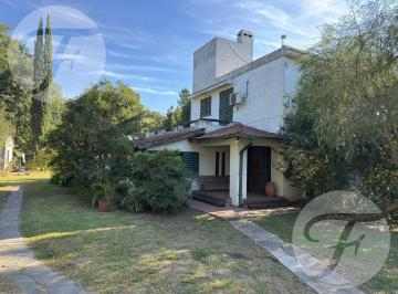 Quinta vacacional · 400m² · 5 Ambientes · 4 Cocheras · Quinta en La Reja