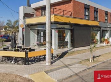 Foto · Poeta Lugones (Damian Garat 4500) - Alquiler Local 86 m².