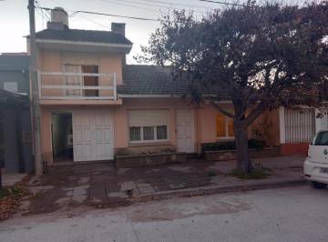 Casa · 130m² · 5 Ambientes · 3 Cocheras · Casa - Balneario Claromeco