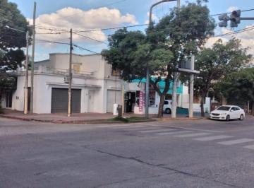 Local comercial · 284m² · 10 Ambientes · 1 Cochera · Av Caraffa 2700 ¡Oportunidad! 4 Locales Depto. 2dorm C/cohera