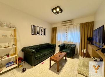 Departamento · 80m² · 4 Ambientes · Departamento en Venta - 3 Dorm. 2 Baños - El Palomar