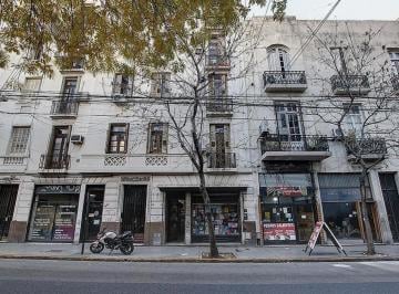 Local comercial · 172m² · Local en Balvanera Urquiza a m de Av Rivadavia