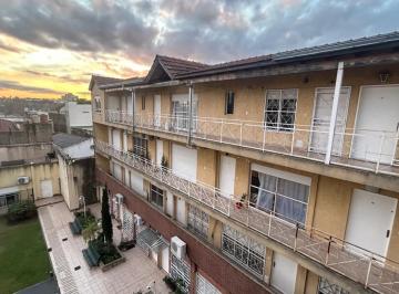 Departamento · 50ha · 3 Ambientes · Departamento en Venta en Parque Chacabuco 2 Dorm.