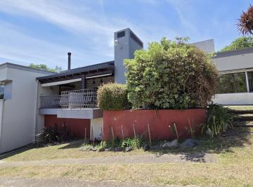 Casa · 1272m² · 13 Ambientes · 3 Cocheras · Casa en Venta | Villa Ciudad América | 3 Dorm.