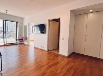 Departamento de 2 ambientes, San Cristobal · Venta. Impecable Dos Ambientes con Balcón y Cochera.