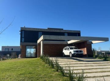 Casa de 5 ambientes, Escobar · Casa a Estrenar en El Naudir - Venta
