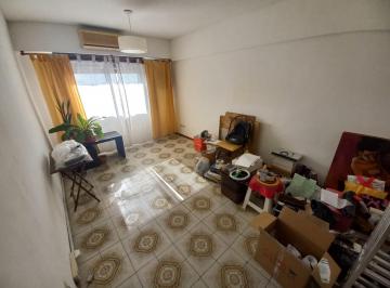 Departamento · 40m² · 2 Ambientes · Departamento de 2 Ambientes en Pleno Centro de Lomas de Zamora Este
