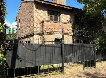 Casa de 4 ambientes, Tigre · Don Torcuato. Sobre 300 m² de Terreno de Muy Buena Ubicacion. 3 Dorm.. Muy Buen Estado