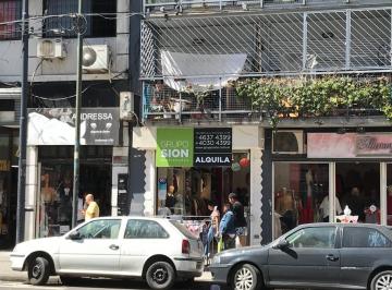 Local comercial · 25m² · Local en Alquiler - Flores