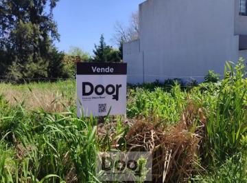 Terreno · 324m² · Terreno en Venta en City Bell, 460 y 24, con Proyecto Aprobado Para Construcción de Viviendas.