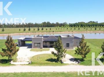 Casa · 180m² · 6 Ambientes · 2 Cocheras · Venta Casa 3 Dorm. y Costa de Lago Campos de Roca II