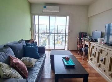 Departamento · 48m² · 2 Ambientes · Alquiler Departamento 2 Ambientes con Balcón Piso Alto Muy Luminoso en Caballito