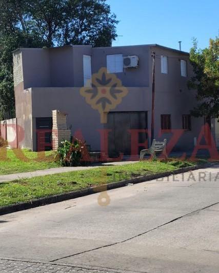 Casa · 81m² · 3 Ambientes · 1 Cochera