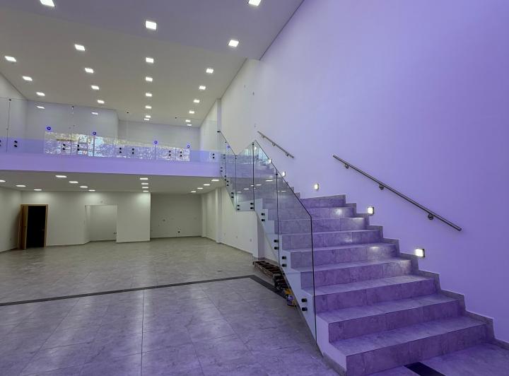 Local comercial · 300m²