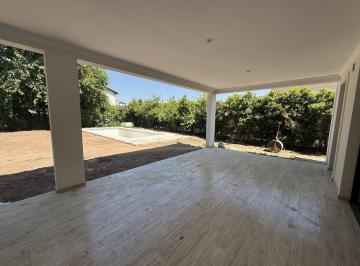 Casa · 180m² · 5 Ambientes · Venta - Casa - San Matias - Area 4 - Lote Interno - a Estrenar