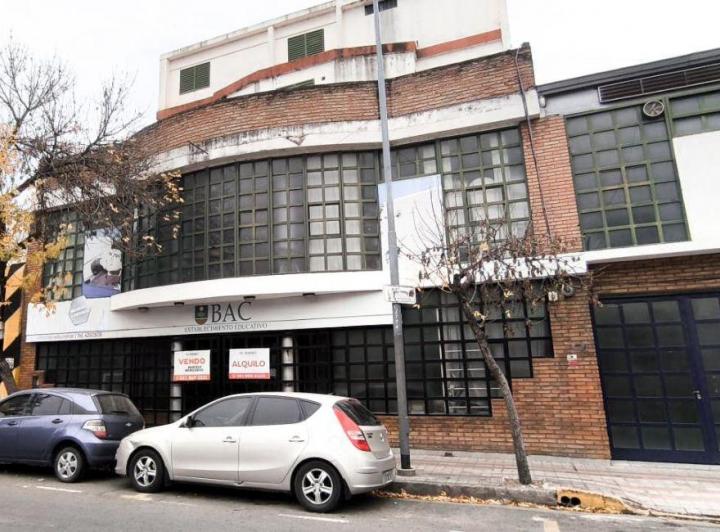 Edificio · 1485m²