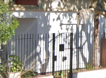 Casa · 80m² · 3 Ambientes · Casa - Lomas de Zamora Este
