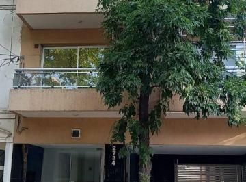 Departamento de 2 ambientes, Flores · Casi a Estrenar Al Frente con Balcon (Con Opción a Cochera)