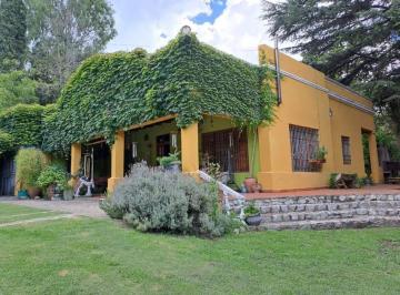 Casa · 270m² · 5 Ambientes · 1 Cochera · Salsipuedes - Hermosa Propiedad - 2 Dorm 2 Baños Pileta - a Mtos. Rio