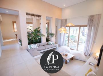LIVING · Casa en Venta en Pinamar Álamos