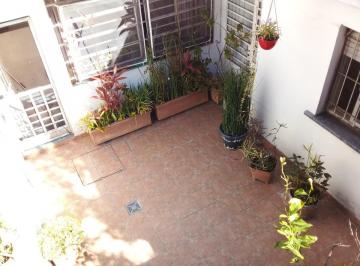 Casa · 130m² · 4 Ambientes · Venta - Casa - 2 Dorm. - San Nicolas 1020 - Echesortu - Rosario