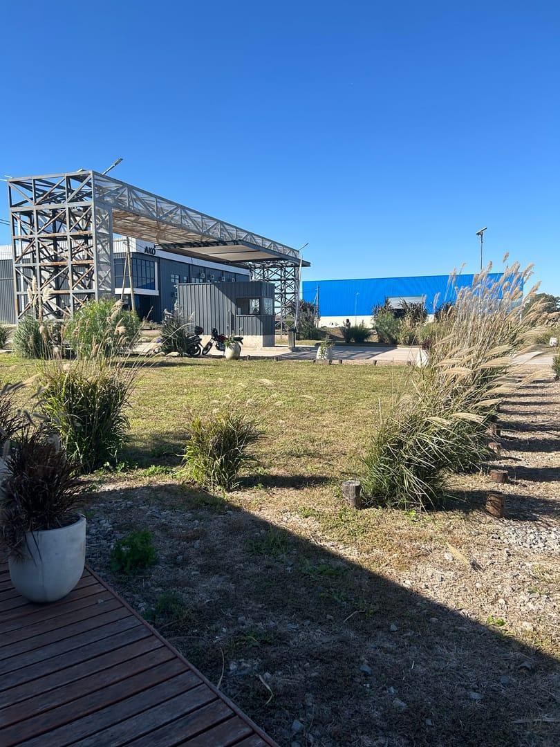 Bodega-Galpón 1.0 amb · 600m²