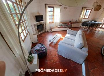 Foto1 · Casa en Venta en Pinares de 3 Dorm.