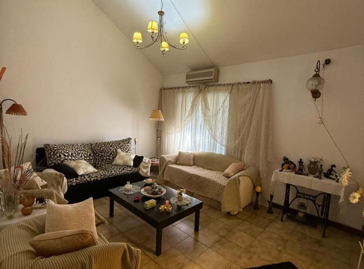 Casa · 225m² · 5 Ambientes