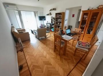 Departamento de 4 ambientes, Flores · Departamento 3 Ambientes con Dependencia en Flores – Apto Crédito