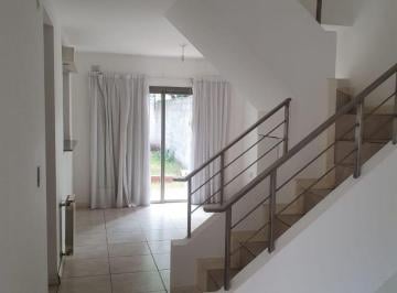Casa de 1 ambiente, Córdoba · Casa de Tres Dorm. Seguridad 24hs