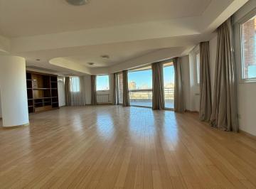 Departamento · 195m² · 4 Ambientes · 1 Cochera · Piso en Venta Los Teros