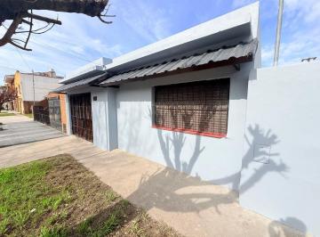 Casa de 3 ambientes, Mar del Plata · Latorre Prop. Alquila 24 Meses Casa con Patio