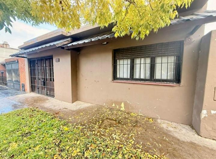 Casa · 80m² · 3 Ambientes · 1 Cochera